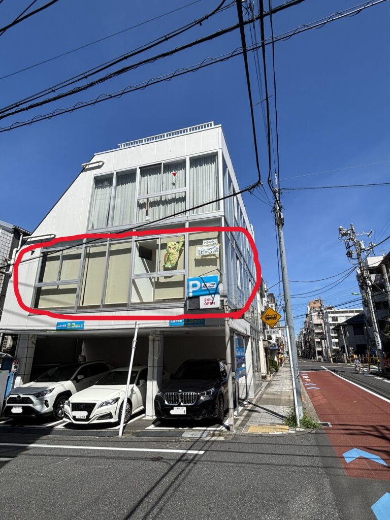 レアレアキッズが入る建物の外観